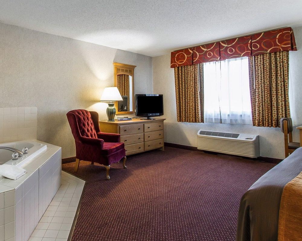 Everspring Inn & Suites Oskaloosa Eksteriør bilde