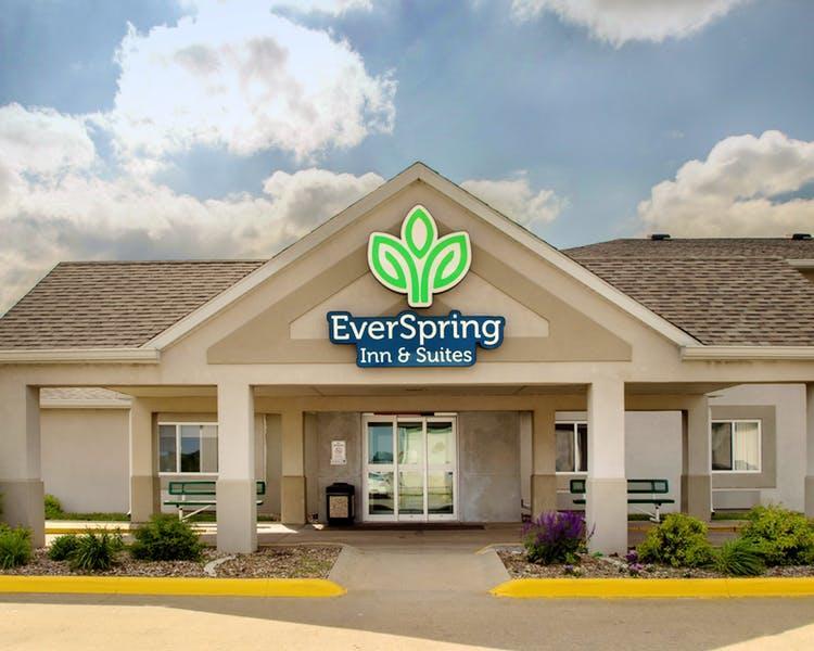 Everspring Inn & Suites Oskaloosa Eksteriør bilde