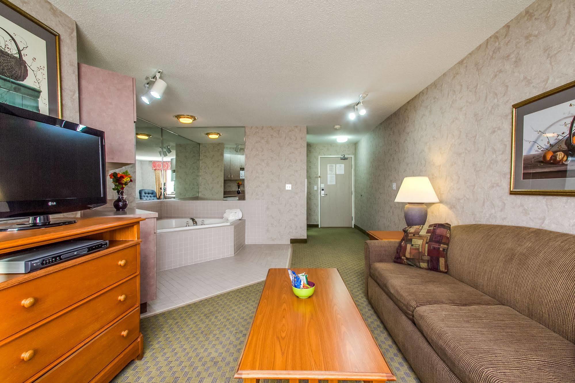 Everspring Inn & Suites Oskaloosa Eksteriør bilde