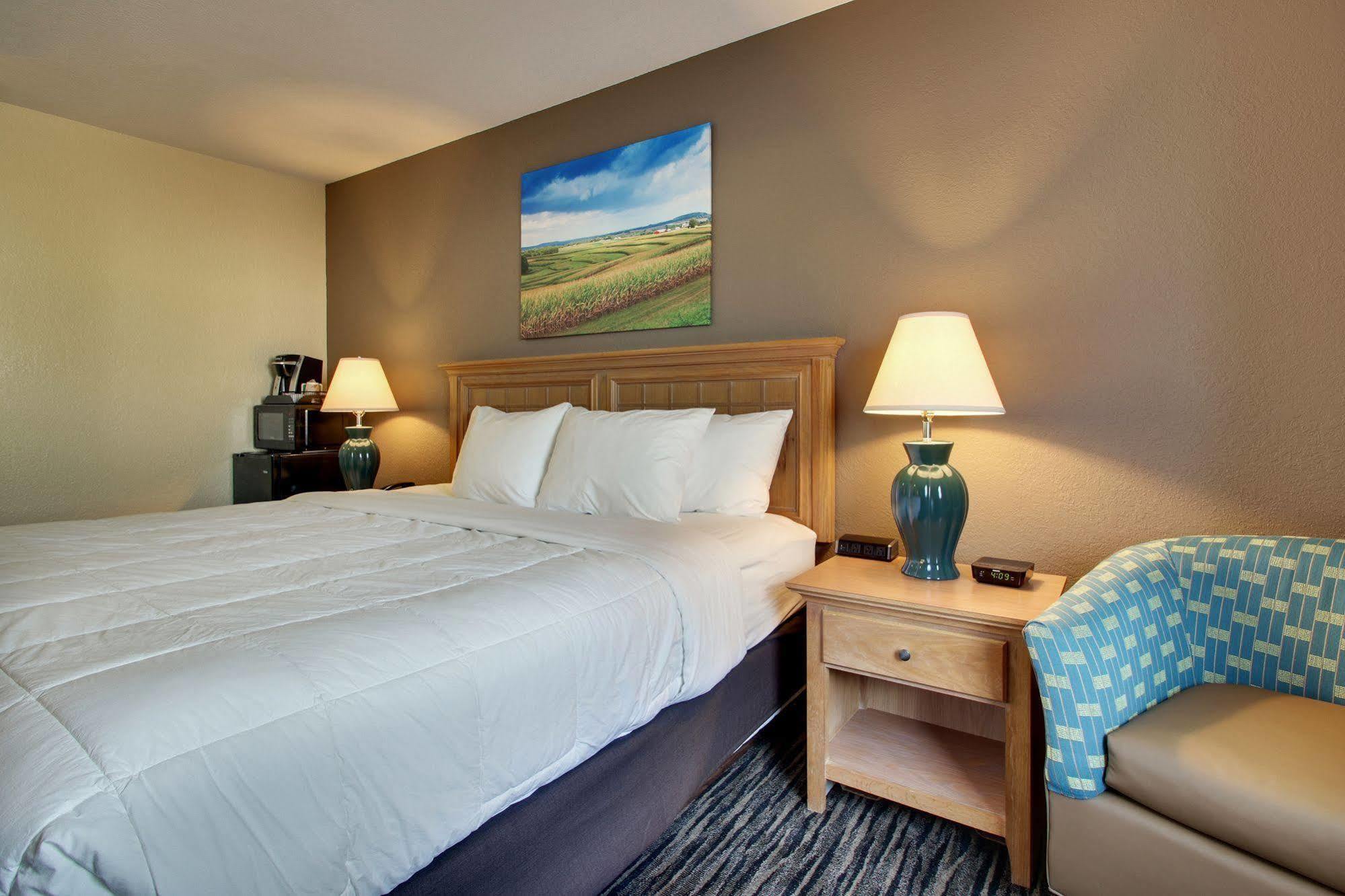 Everspring Inn & Suites Oskaloosa Eksteriør bilde
