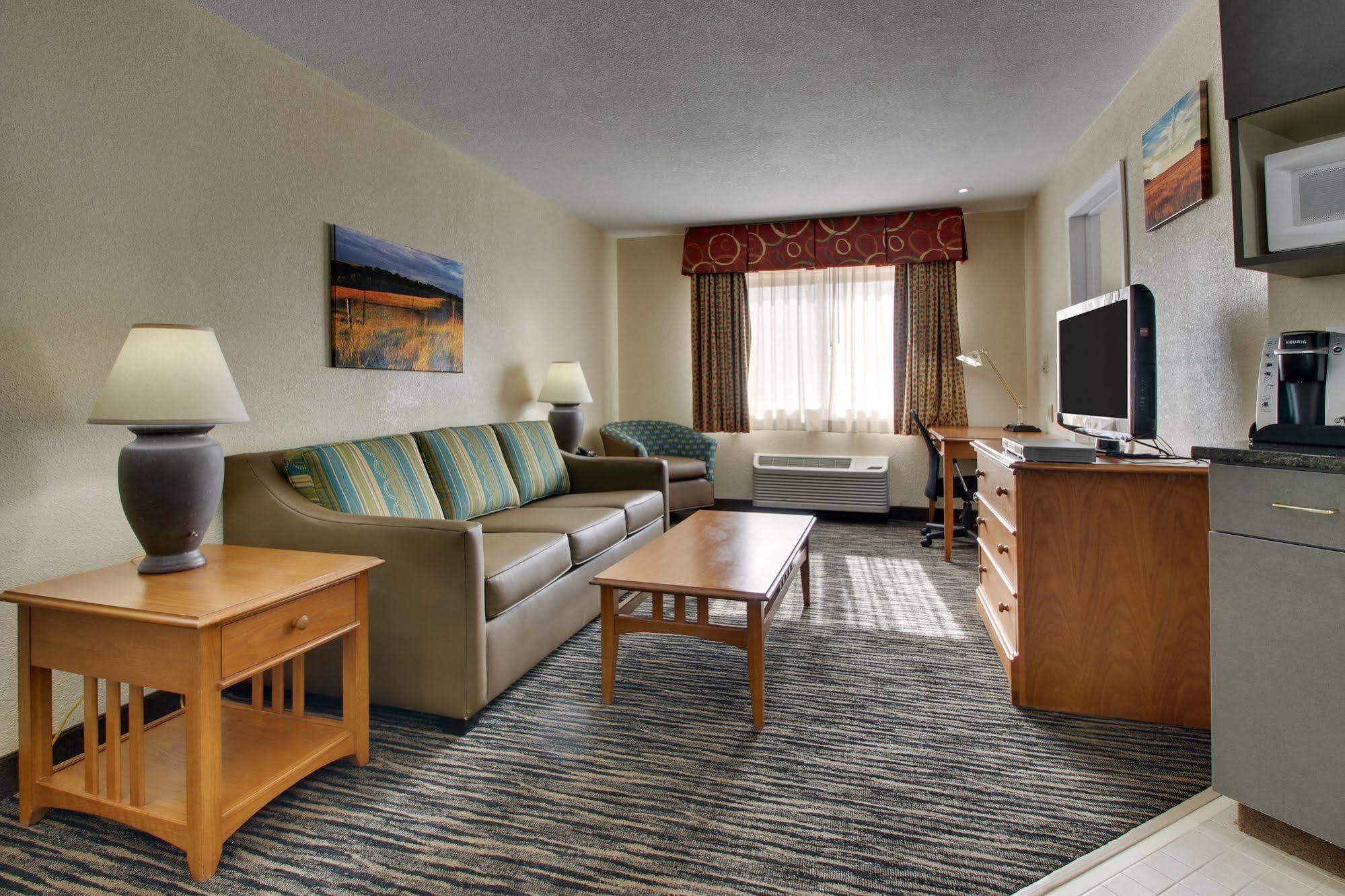 Everspring Inn & Suites Oskaloosa Eksteriør bilde